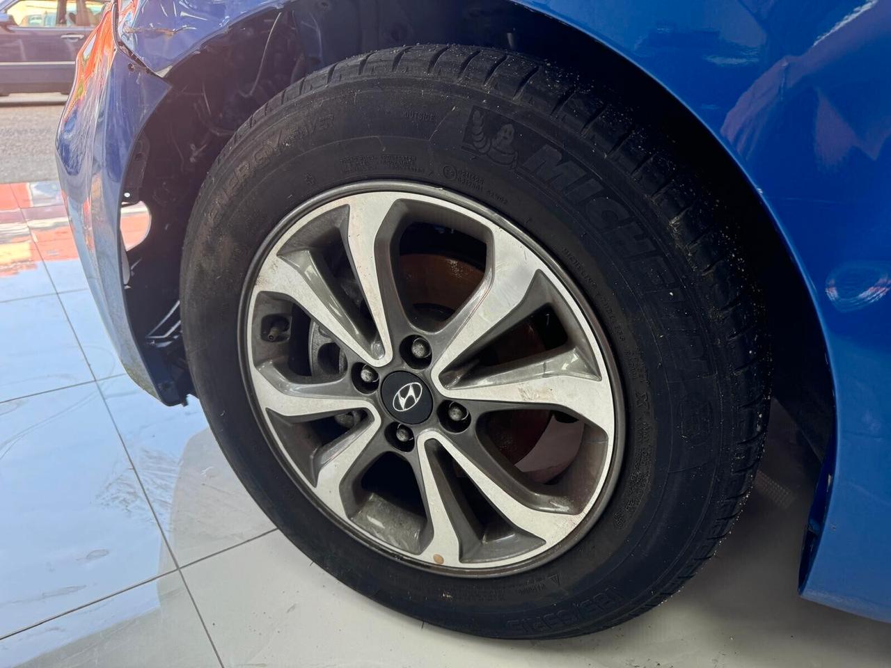 Hyundai i20 1.2 5 porte Econext Connectline - Danneggiata