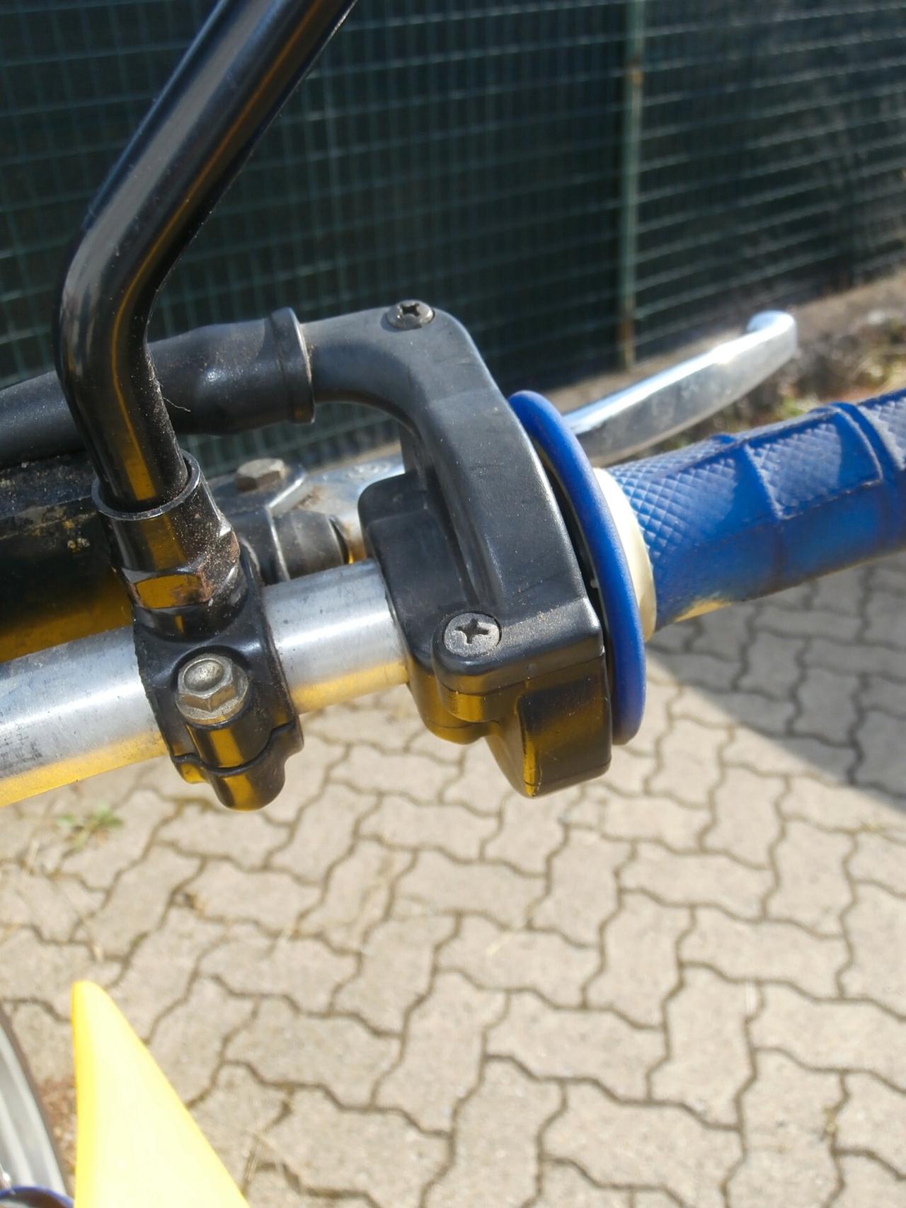 Husqvarna SM 125 del 2004 compreso trapasso-tagliando-garanzia