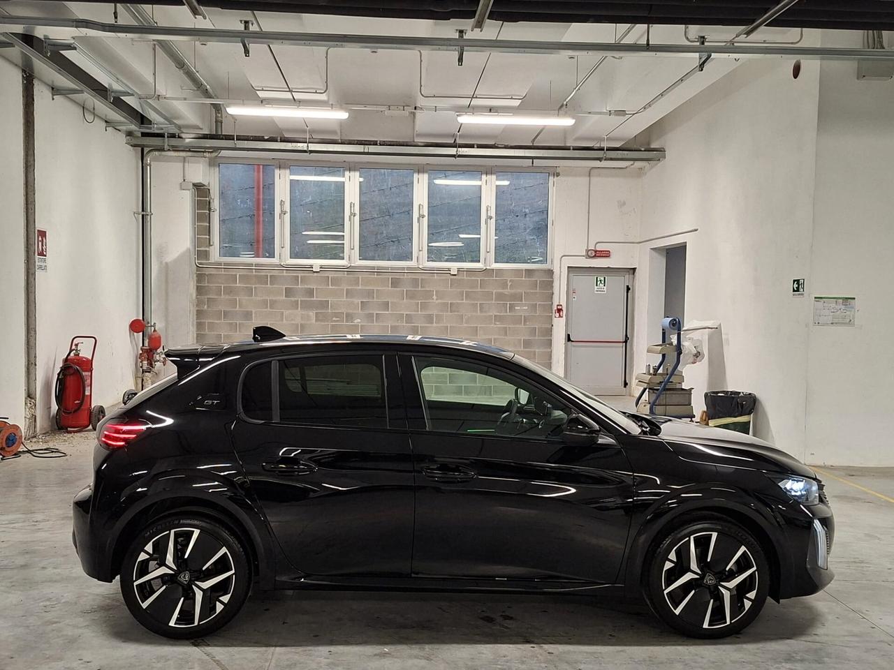 Peugeot 208 1200 mhev Hybrid 136CV GT e-DCS6 Km.0