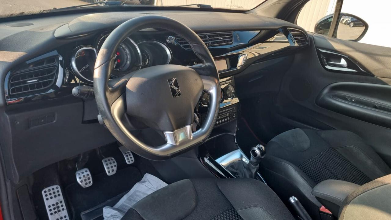 Ds DS3 3 1.2 VTi 82 Just Black 82CV 60KW BENZ.