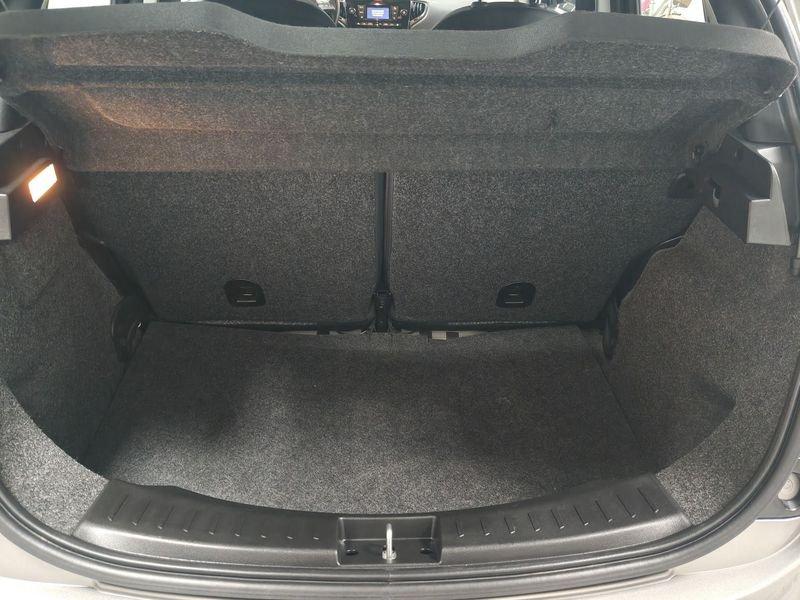 Lancia Ypsilon 1.0 FireFly 70cv Hybrid Silver