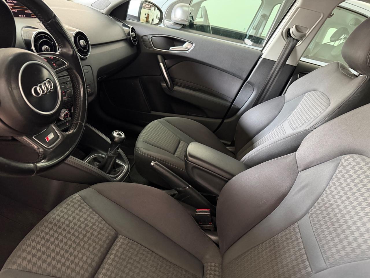 Audi A1 1.6 TDI S line edition plus