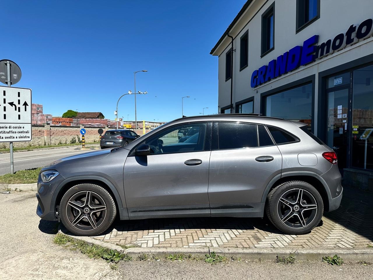 Mercedes-benz GLA 200 GLA 200 d Automatic Premium Tetto Apribile