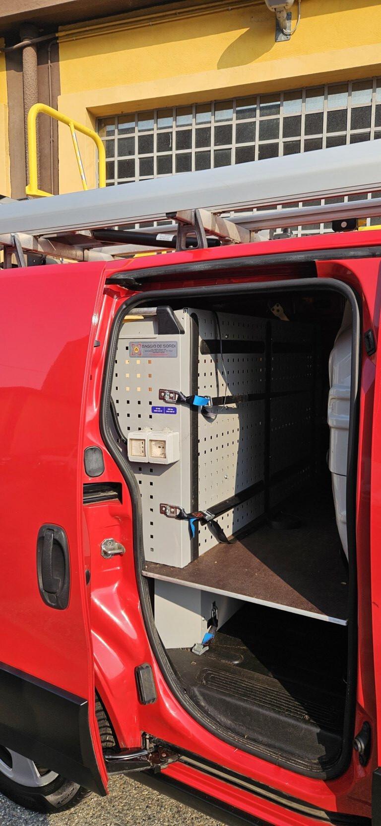 Fiat FIORINO 1.3 MTJ 95 CV CARGO ADVENTURE ALLESTIMENTO OFFICINA MOBILE+IVA