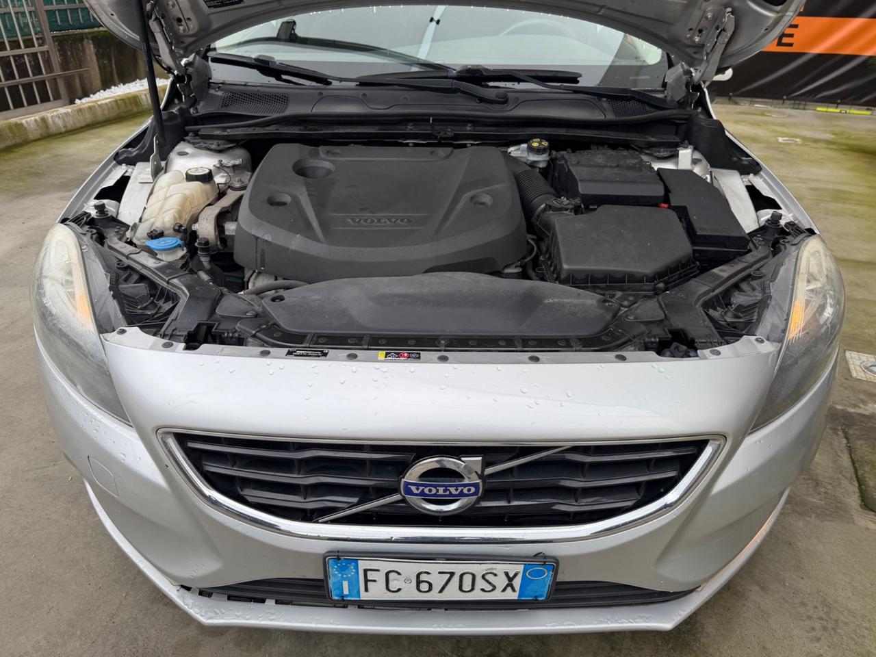 Volvo V40 D3 2.0 Diesel 88KW 6marce euro6b