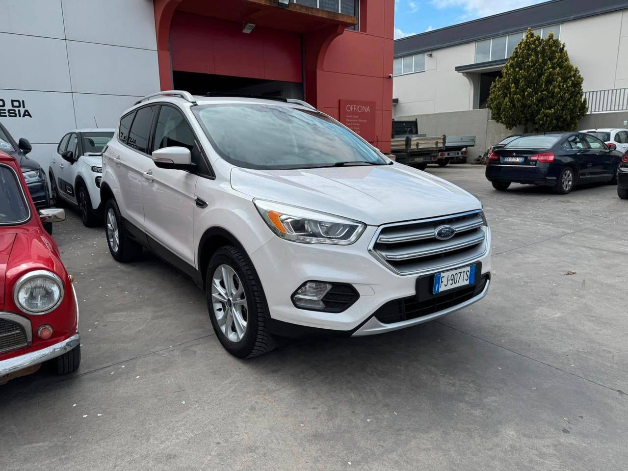 Ford Kuga 2.0 TDCI 150 CV S&S 4WD Powershift Titanium TETTO APRIBILE