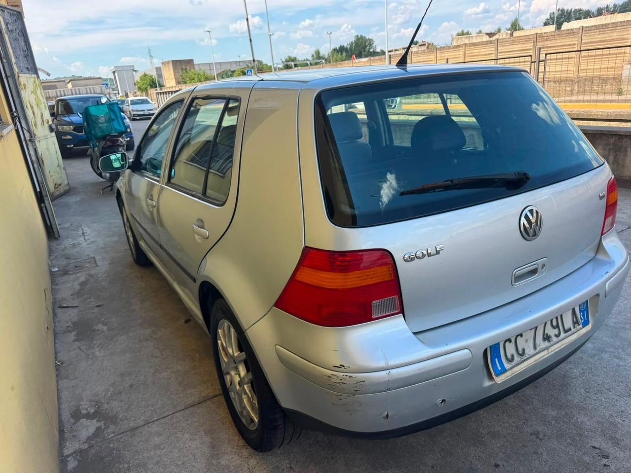 Volkswagen Golf 1.6 16V gpl