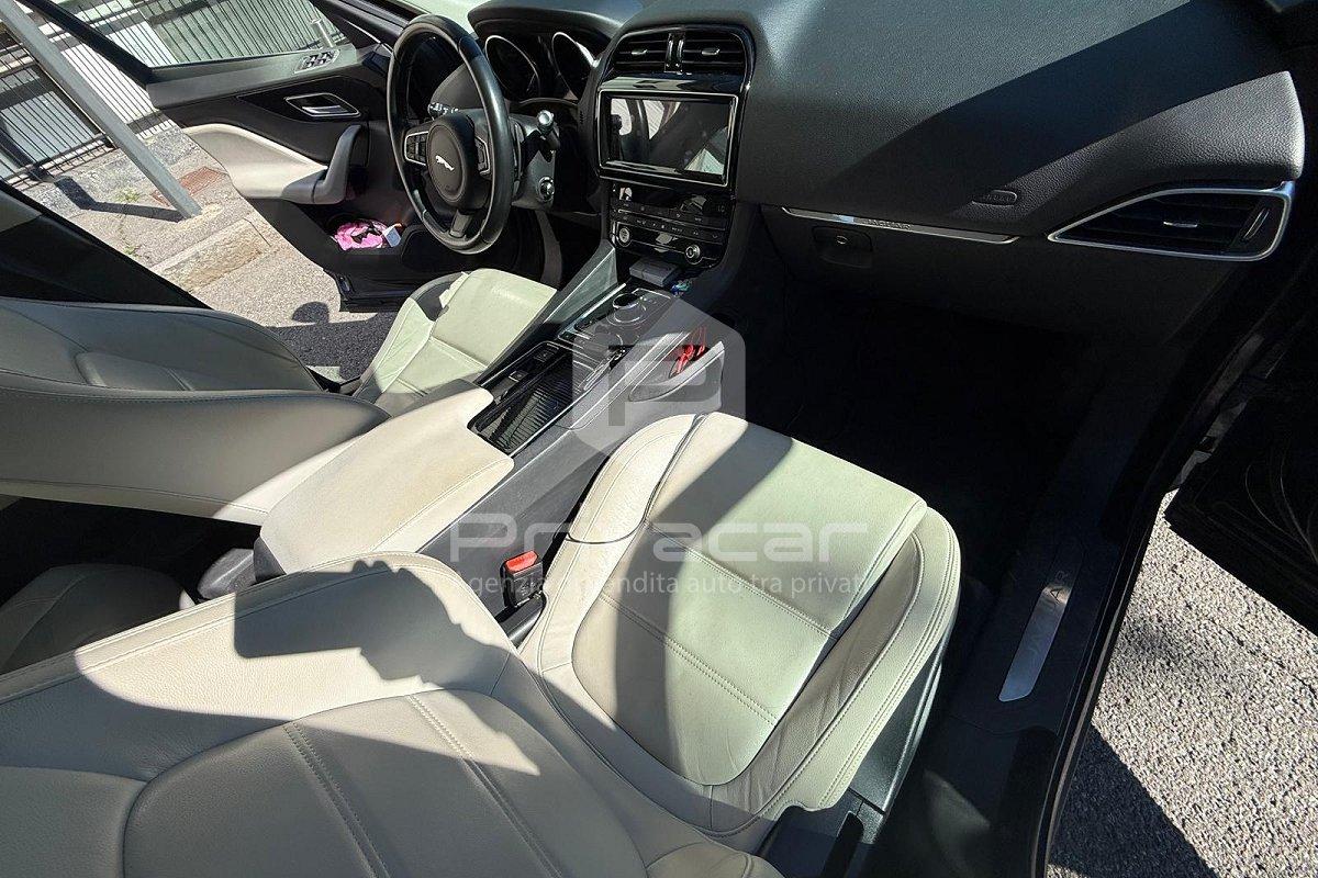 JAGUAR F-Pace 2.0 D 180 CV AWD aut. Prestige