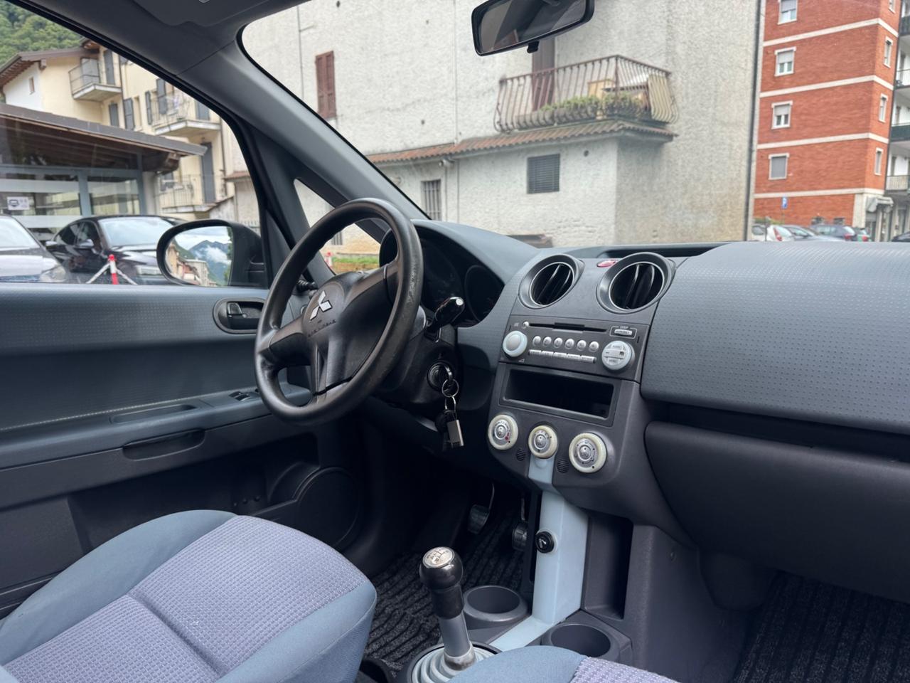 Mitsubishi Colt 1.5 DI-D HP 5p. Instyle
