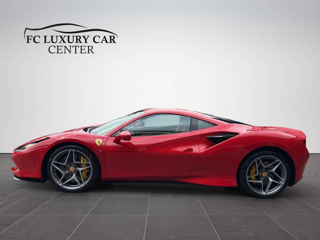 Ferrari F8 3.9 SOLLEVATORE FULL CARBON ITALIANA !