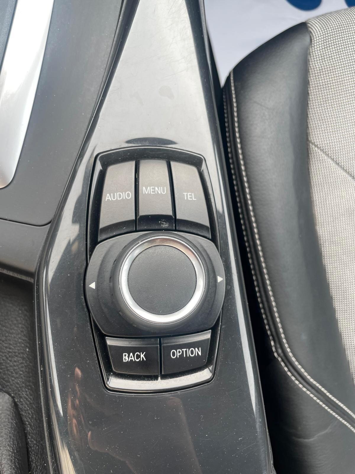 Bmw 118 118d 5p. Urban