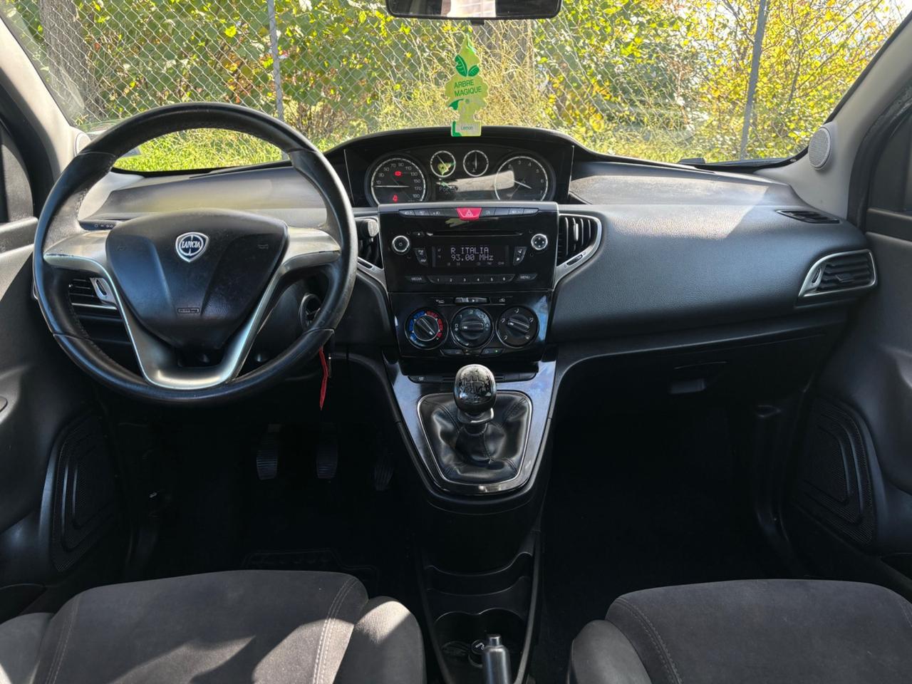 Lancia Ypsilon 1.2 69 CV 5 porte Elefantino