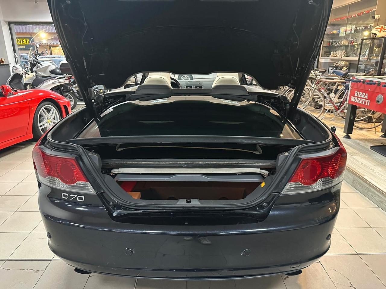 Volvo C70 2.4 D5 20V aut. Momentum TENUTA BENISSIMO