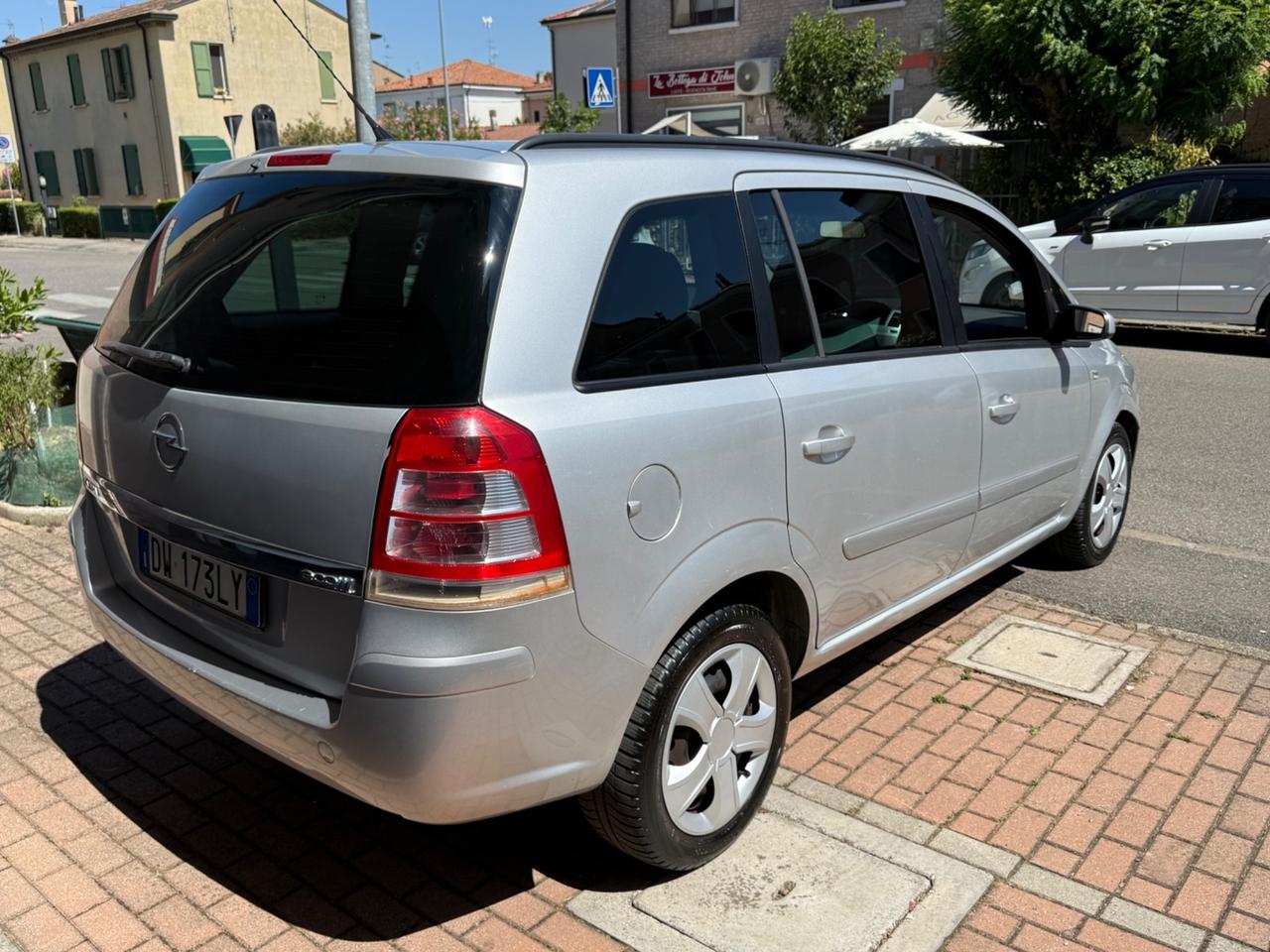 Opel Zafira 1.6 16V ecoM 94CV Cosmo