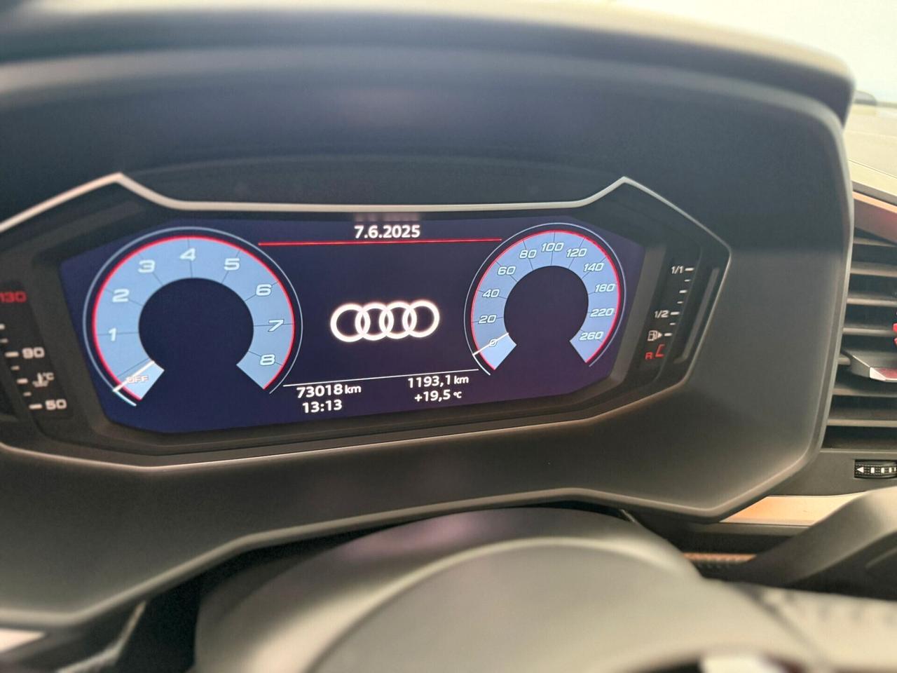 Audi A1 SPB 25 1.0 TFSI Identity Black