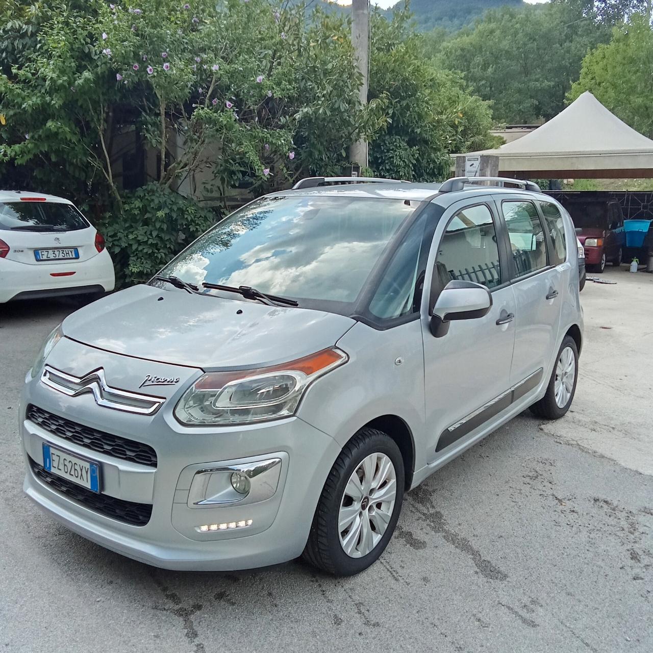 Citroen C3 Picasso 100 Exclusive E6 016