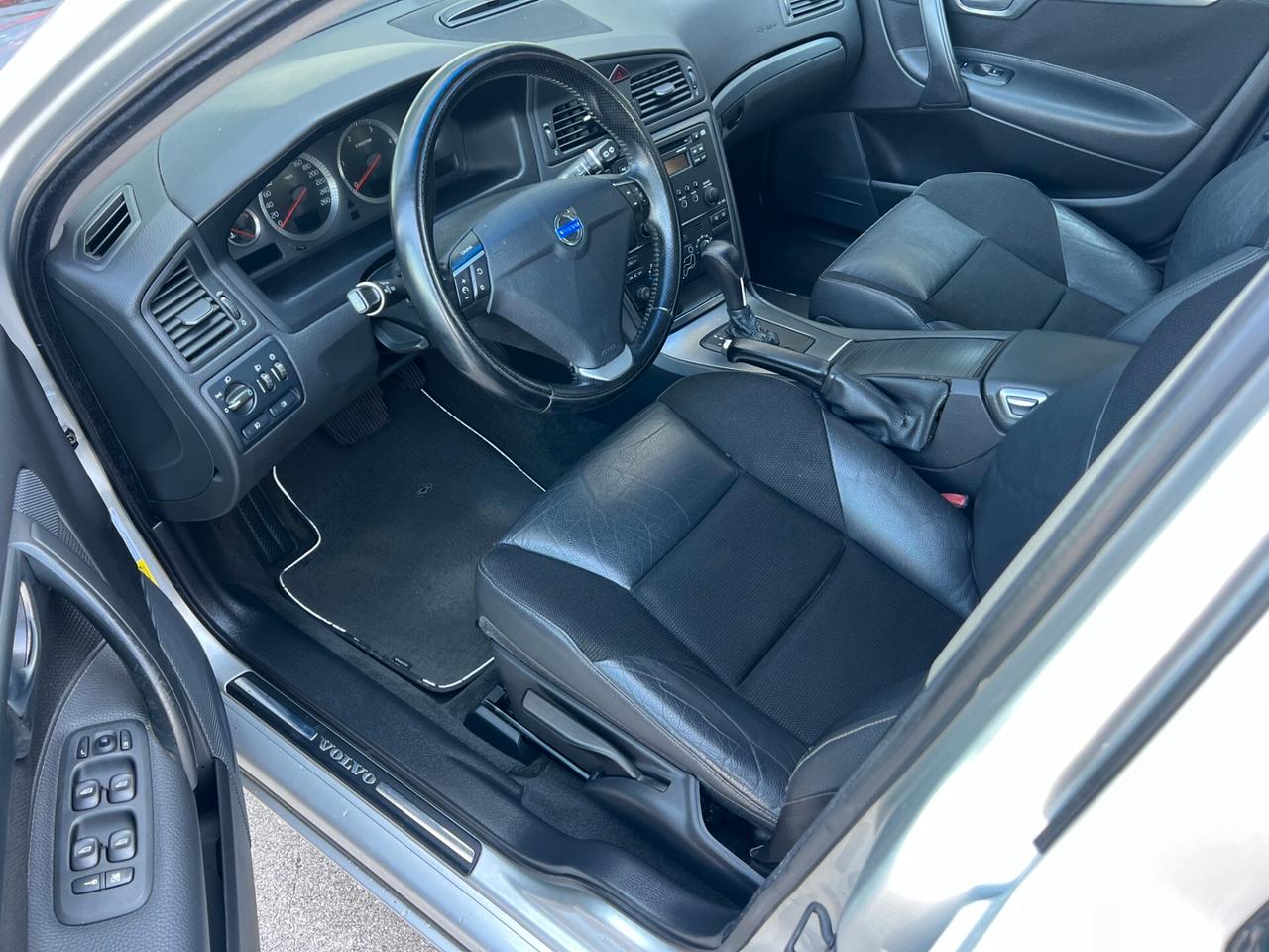 Volvo V70 2.4 D5/AUTOMATICA/UNICO PROP