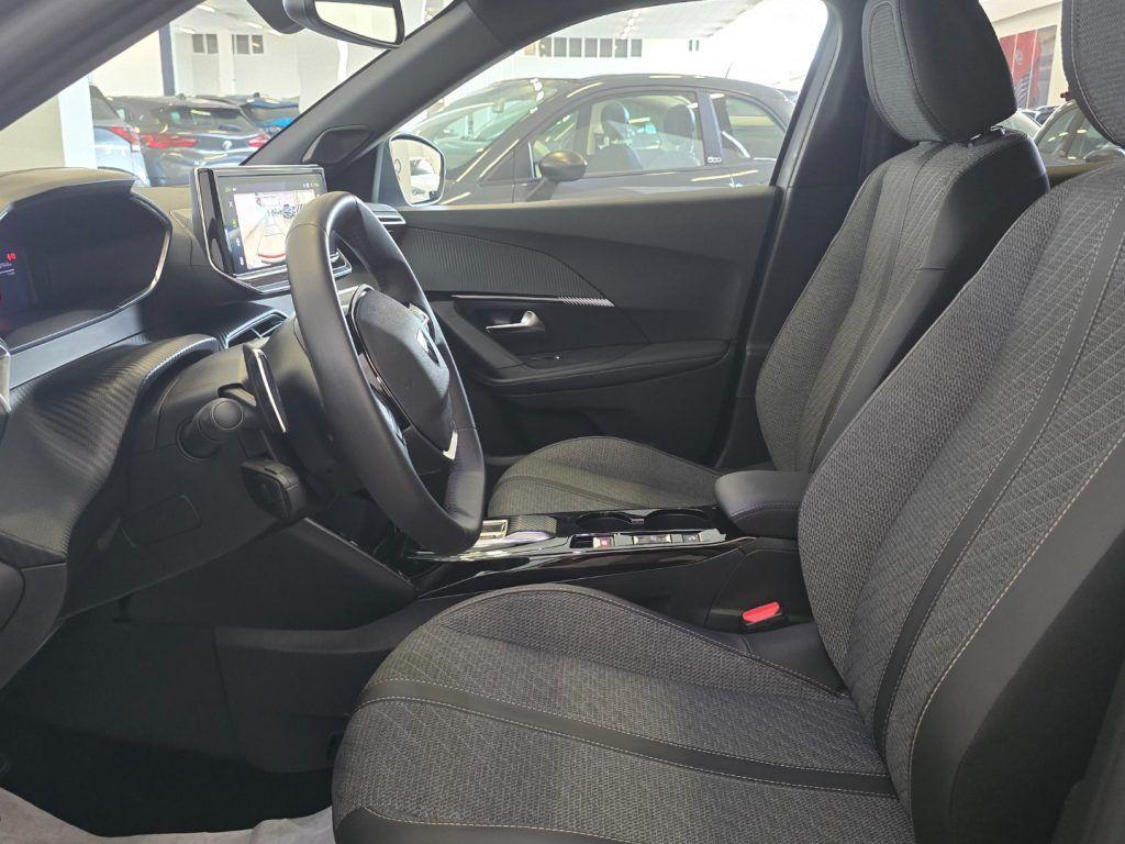 Peugeot 2008 Hybrid 145 e-DCS6 Allure