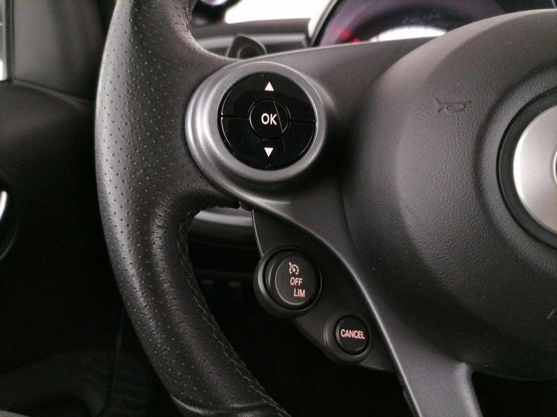 smart fortwo 0.9 t Nightrunner 90cv twinamic