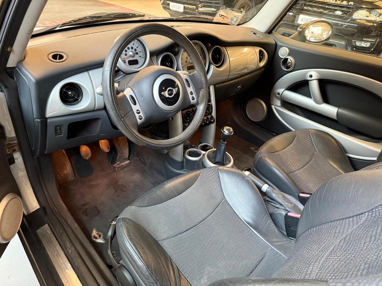 Mini Cooper 1.6 16V asi