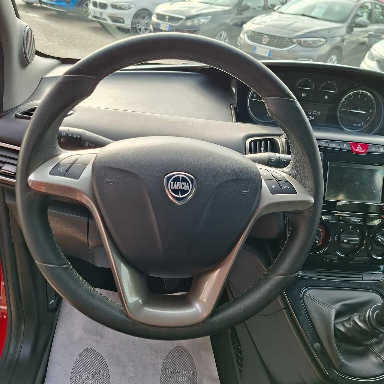 Lancia Ypsilon 1.0 Bz 70 Cv Hybrid Gold