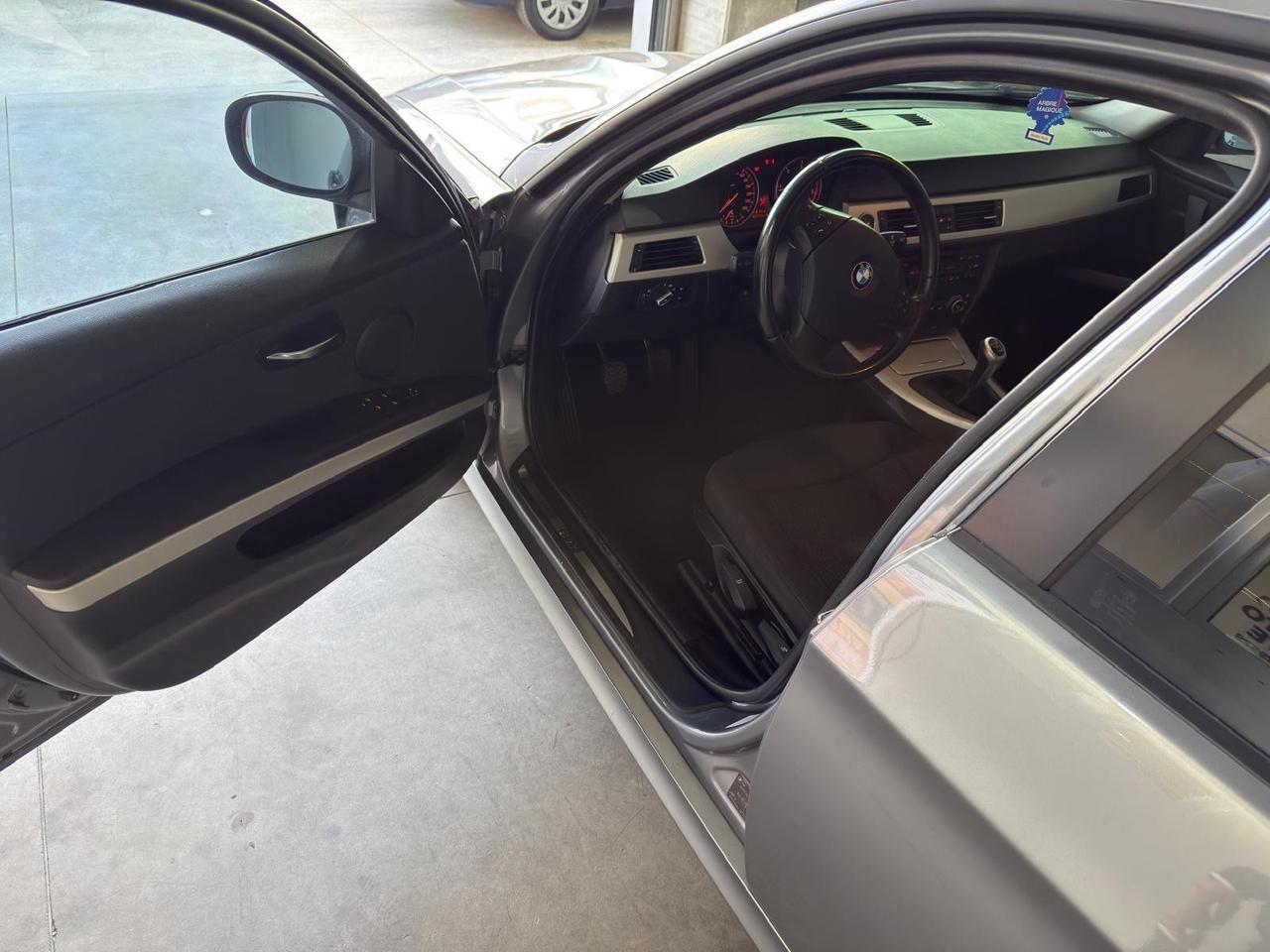 Bmw 318 318d 2.0 143CV cat Touring MSport