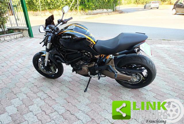 DUCATI Monster 821 ABS Dark