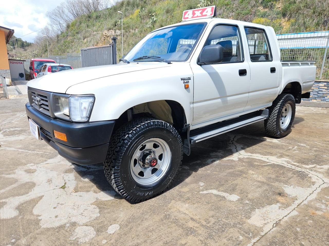 Toyota Hilux 2.4 diesel 4 porte LN 105 Pick-up