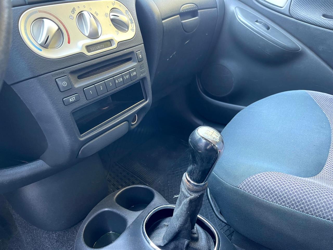 Toyota Yaris Verso 1.4 Tdi D-4D cat Sol '03