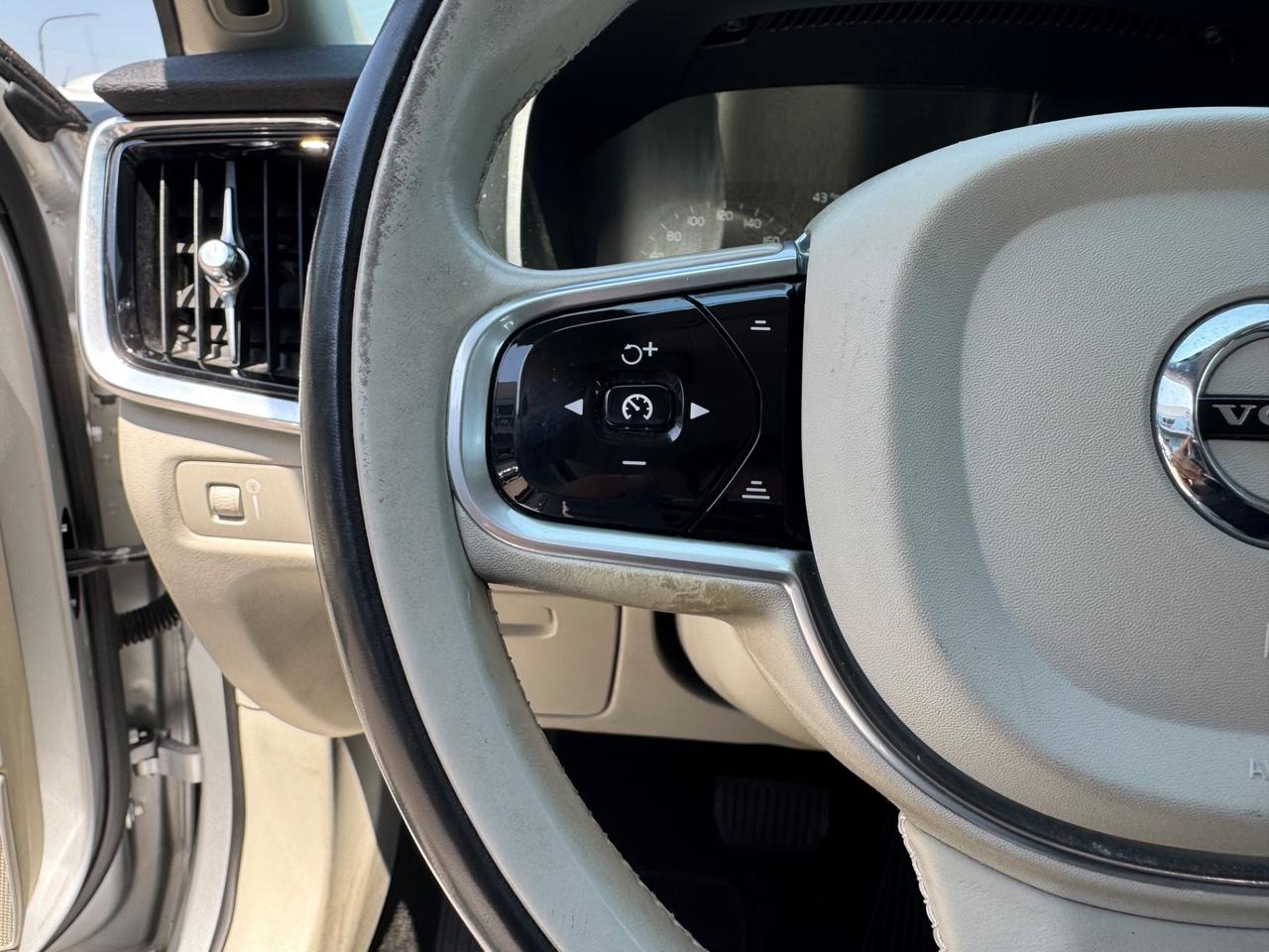 Volvo V90 D4 Geartronic R-design FULL SERVICE VOLVO