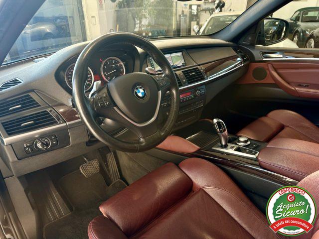 BMW X6 xDrive50i *TETTO*KEYLESS*HUD*INTERNO ROSSO*