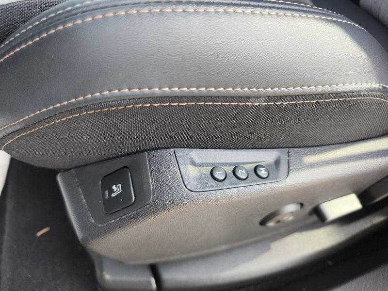 Peugeot 3008 1.6 hybrid phev GT 225cv e-eat8