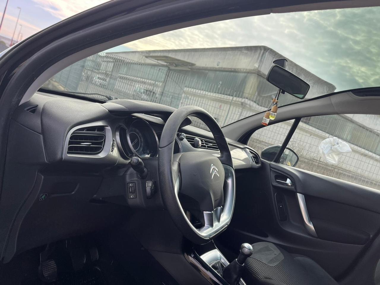 Citroen C3 1.4 Exclusive Style GPL 117000 km