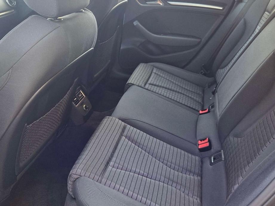 AUDI A3 Sportback 1.6 Tdi SPORT - Led Navi 17