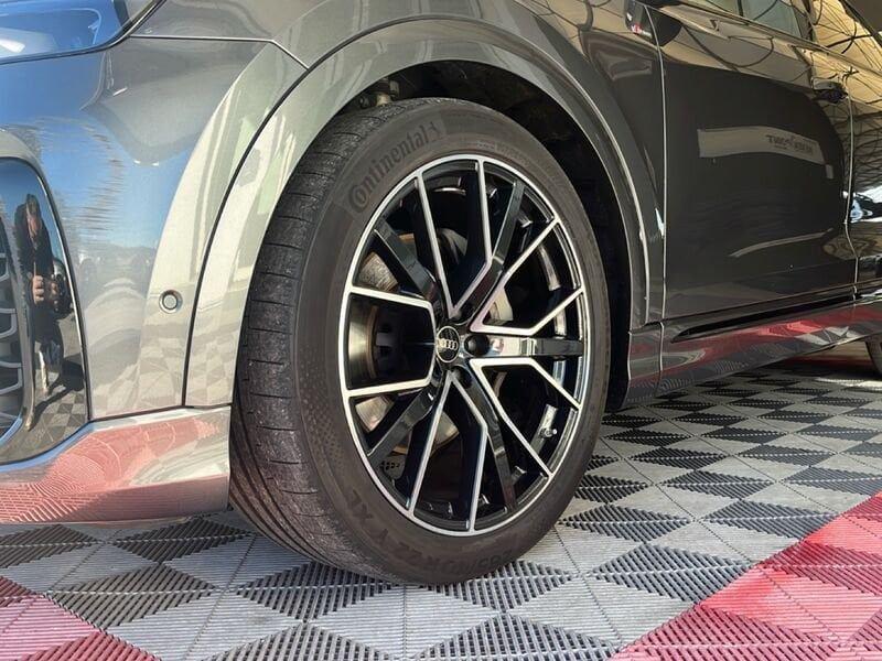 Audi Q8 50 TDI 210kW quattro tip. S Line Edition Black pack