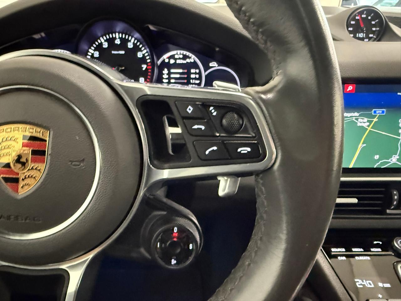 Porsche Cayenne 3.0 V6