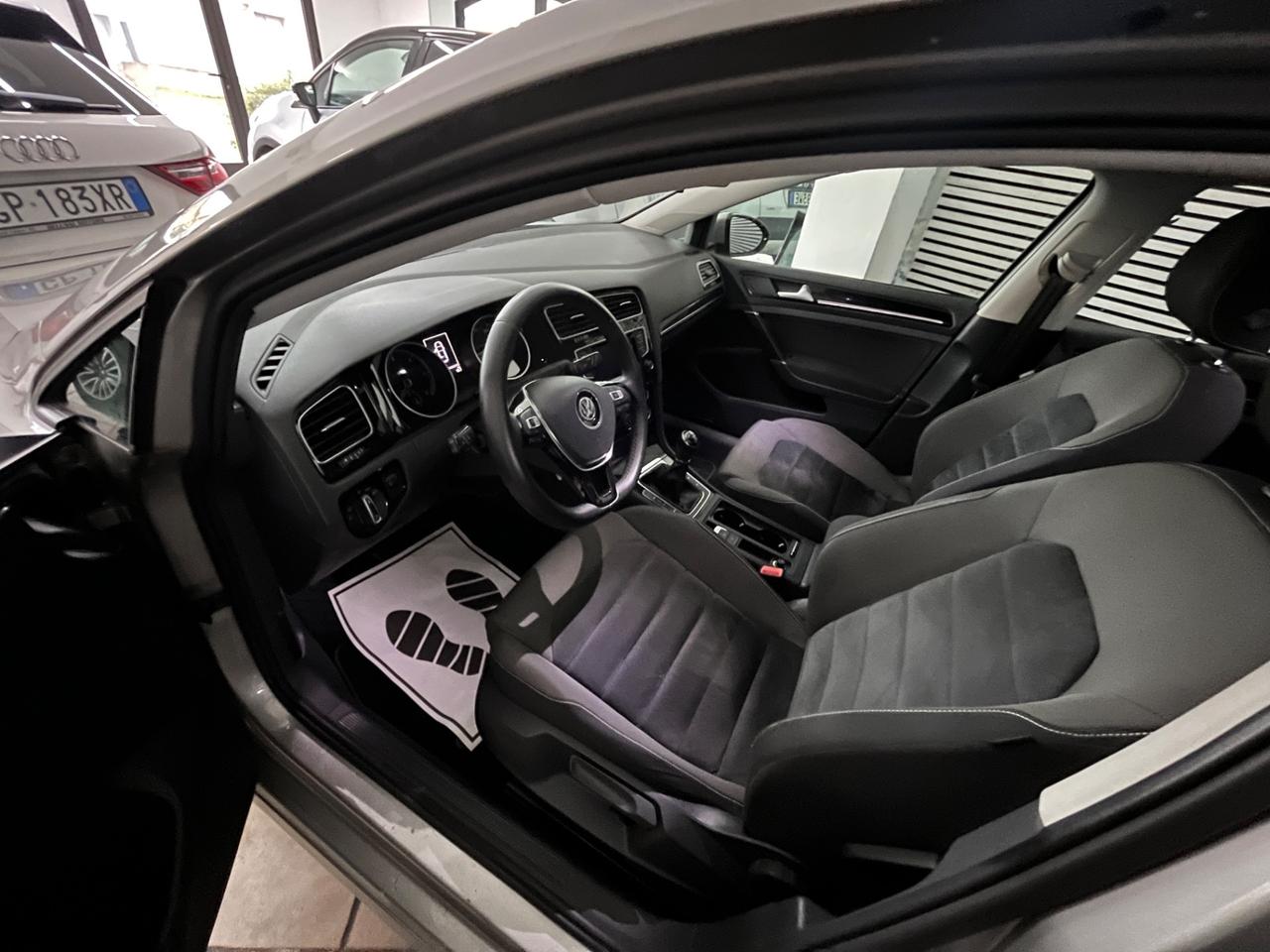 Volkswagen Golf Business 1.6 TDI 5p. Highline