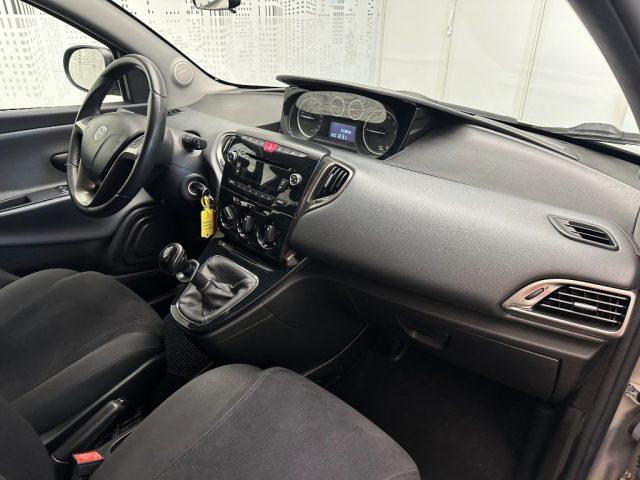 LANCIA Ypsilon 1.2 69 CV 5 porte Gold