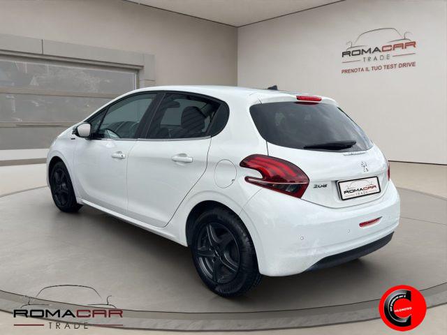 PEUGEOT 208 82cv 5 porte Signature DISTRIBUZIONE NUOVA!