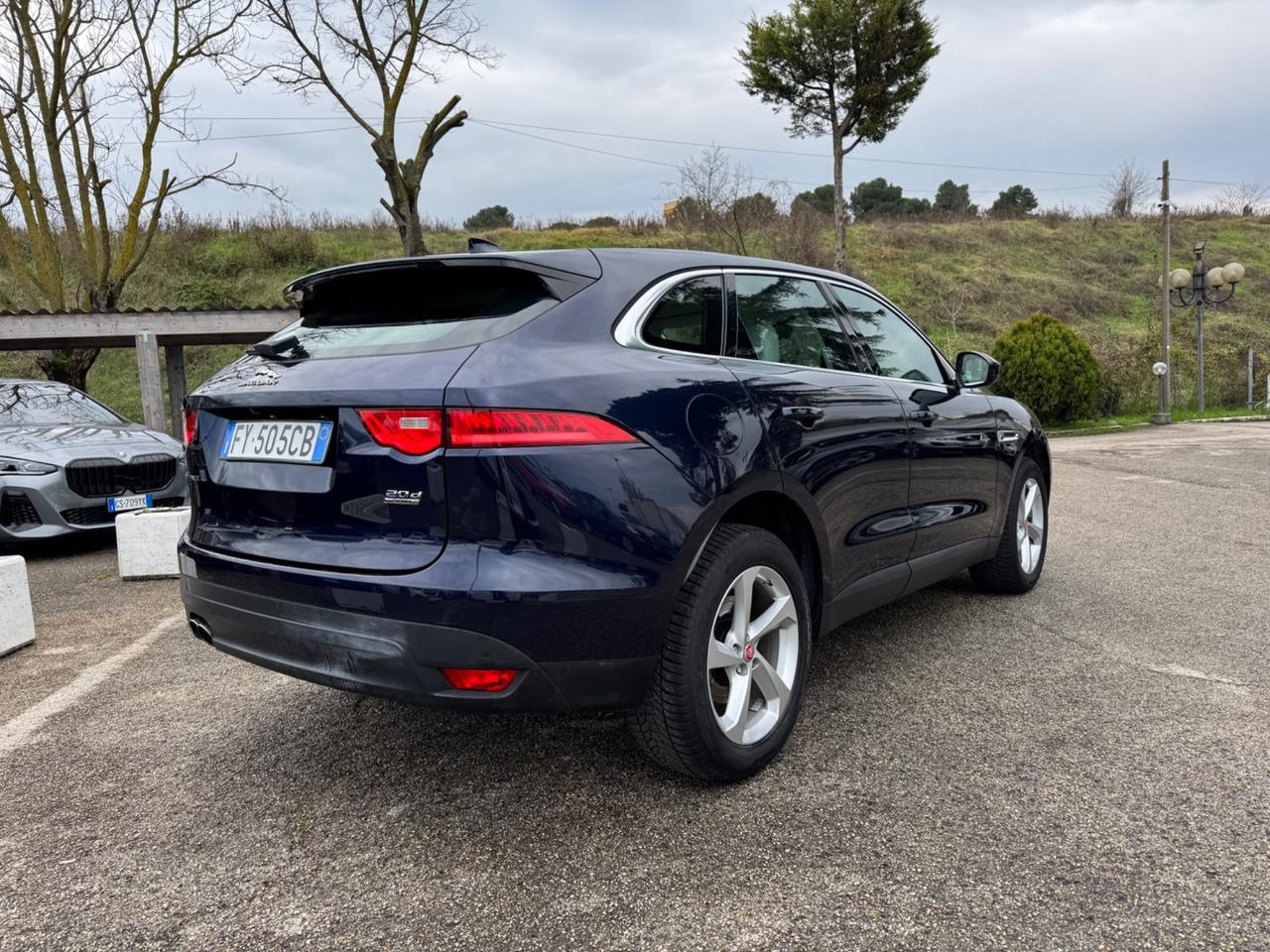 Jaguar F-Pace 2.0 D 180 CV AWD aut. Pure