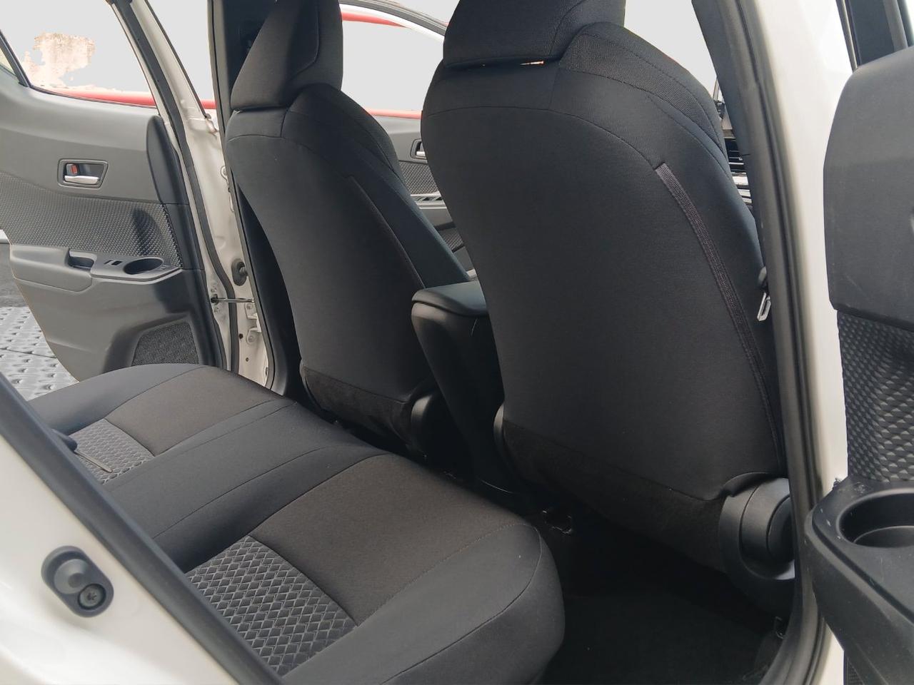 Toyota C-HR 1.8h Business e-cvt
