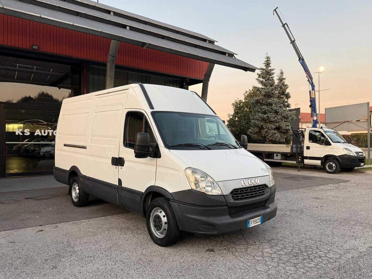 IVECO Daily 35S12 2.3 TDI 125 CV EURO 5 PASSO MEDIO