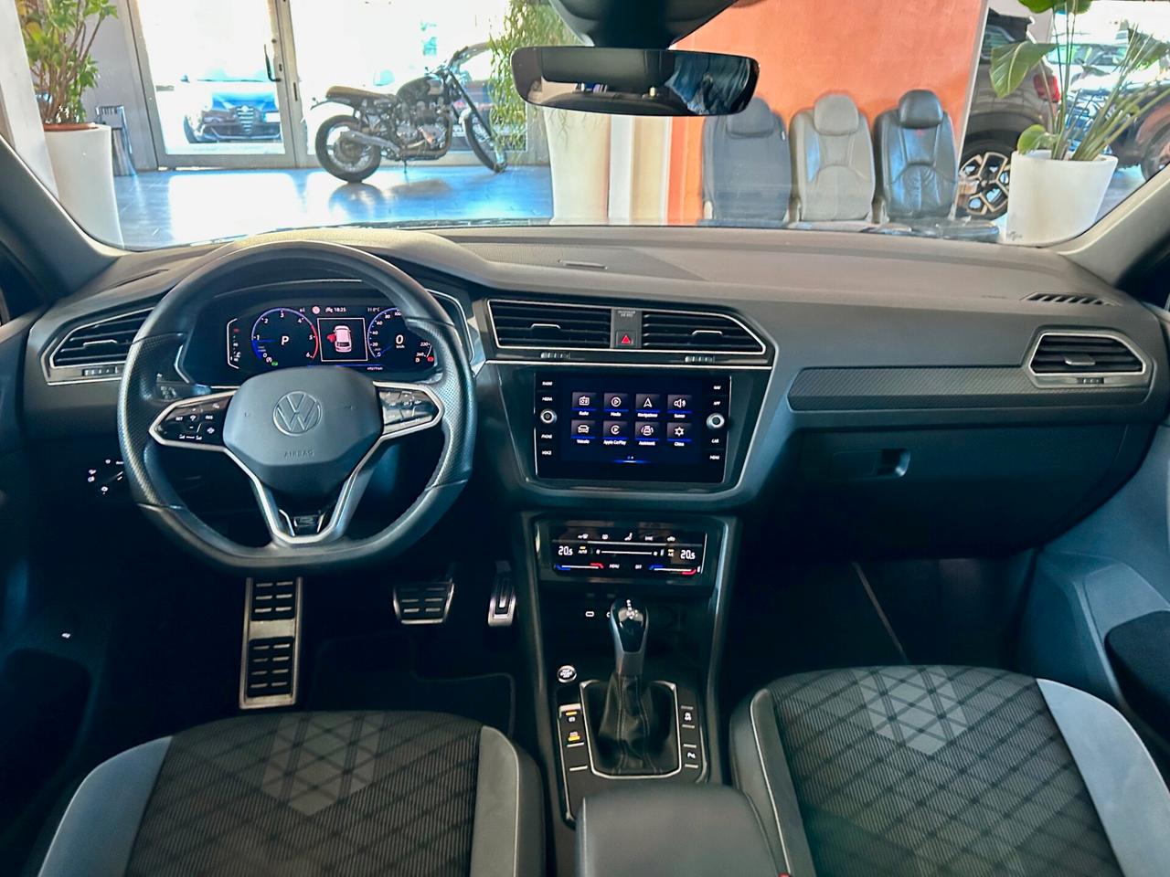 Volkswagen Tiguan 2.0 TDI 150 CV DSG R-Line