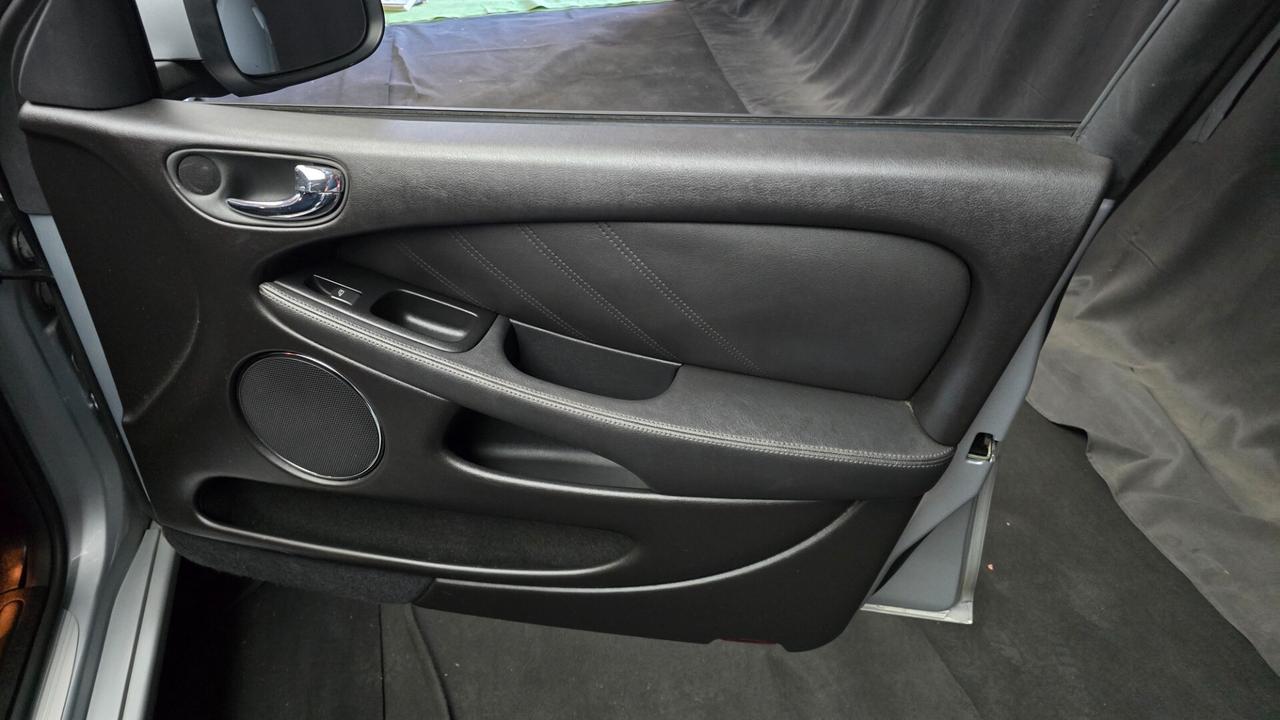 Jaguar X-Type 2.2D cat Premium Luxury