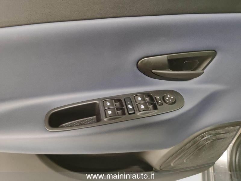 Lancia Ypsilon 1.0 70cv Hybrid 5p Platino + Car Play