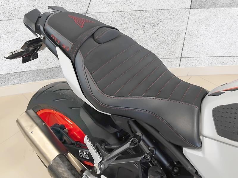 Yamaha MT-10
