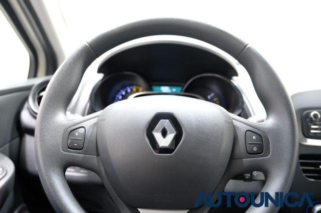 RENAULT Clio 1.2 75 CV 5 PORTE LIFE NEOPATENTATI