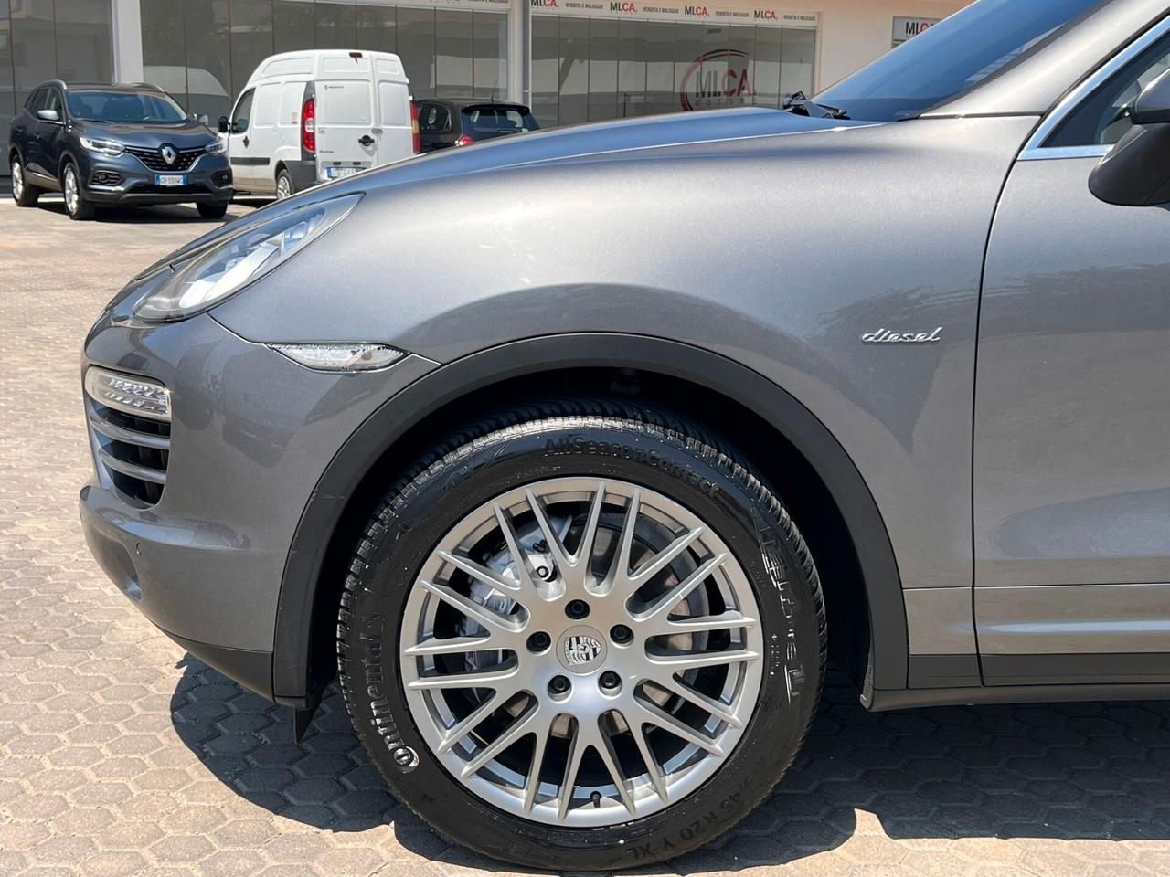 Porsche Cayenne 3.0 Diesel 245CV no superbollo