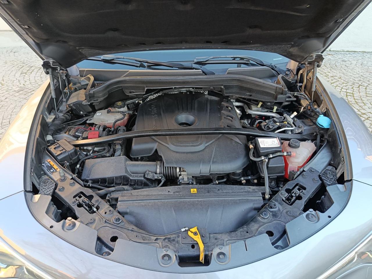 Alfa Romeo Stelvio Sprint 2.2 #8429