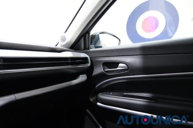 JEEP Avenger 1.2 TURBO 100 CV LONGITUDE FARI LED NEOPATENTATI